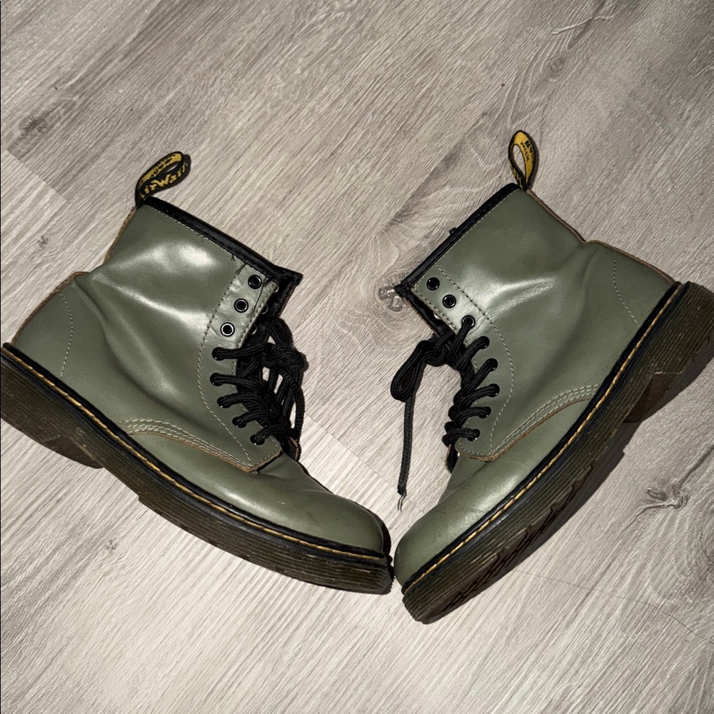 Doc Martens youth 3 1460J olive green combat boots kids girls